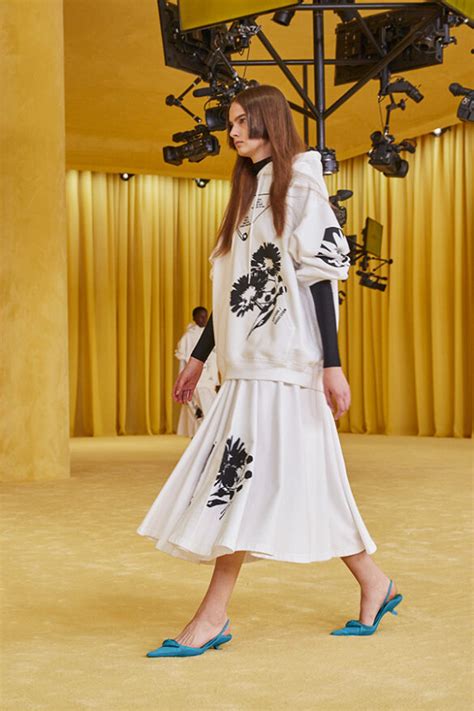 japanese sales prada